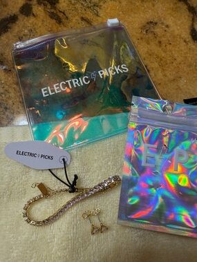 Electric Picks Gold Anna Tennis Bracelet and 6mm studs